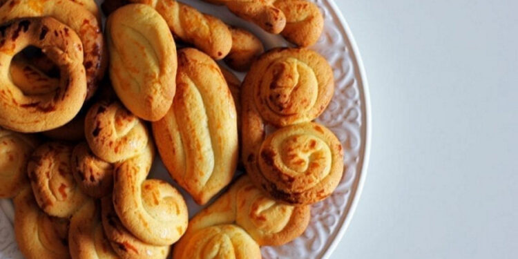 Alldaynews.gr Σάρωσαν τα ελληνικά κουλουράκια στην λίστα με τα 50 καλύτερα του κόσμου: 6 συνταγές