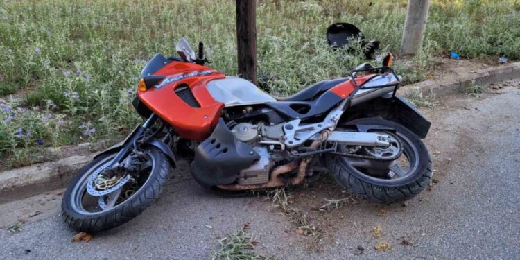 Alldaynews.gr Σε κρίσιμη κατάσταση ο 18χρονος – Διασωληνώθηκε με βαριές κρανιοεγκεφαλικές κακώσεις