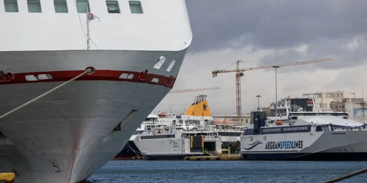 Alldaynews.gr Απαγορευτικό απόπλου στο Λαύριο, ακυρώνονται δρομολόγια σε Ραφήνα-Πειραιά λόγω των ανέμων