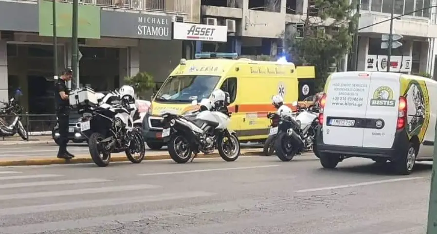 Συμβαίνει Τώρα-Λ. Συγγρού: Σοβαρό τροχαίο με τραυματία Αστυνομικό της ΔΙ.ΑΣ