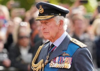 Ο Νοστράδαμος προέβλεψε το τέλος του βασιλιά Κάρολου; – Η «προφητεία» για τον επόμενο μονάρχη που «κανείς δεν περιμένει»