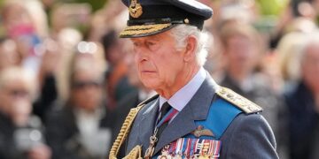 Alldaynews.gr Ο Νοστράδαμος προέβλεψε το τέλος του βασιλιά Κάρολου; – Η «προφητεία» για τον επόμενο μονάρχη που «κανείς δεν περιμένει»