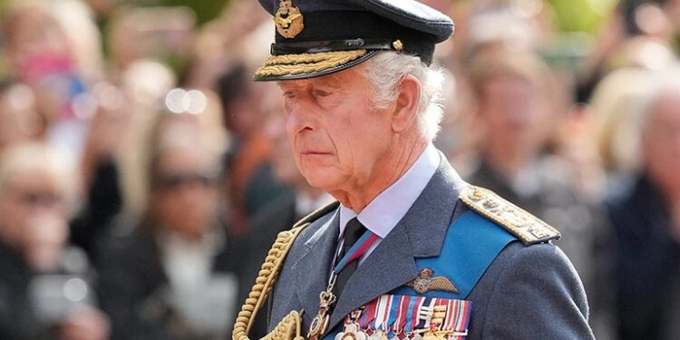 Alldaynews.gr Ο Νοστράδαμος προέβλεψε το τέλος του βασιλιά Κάρολου; – Η «προφητεία» για τον επόμενο μονάρχη που «κανείς δεν περιμένει»