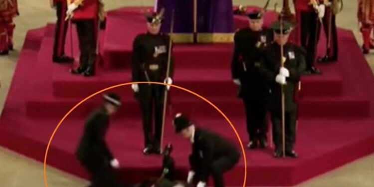 Φρουρός λιποθύμησε τη νύχτα δίπλα από το φέρετρο της Ελισάβετ[video]