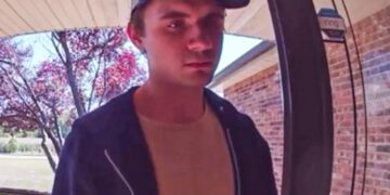 Άγριο Έγκλημα: Σκότωσε τον πρώην της κόρης του ενώ επιχειρούσε να εισβάλει στο σπίτι[video]