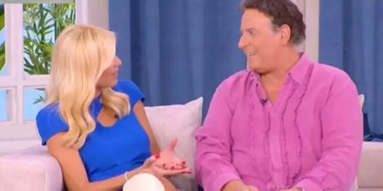 Χάρης Ρώμας: «Έχω σχέση. Είμαι σχεσάκιας, το ξέρεις αυτό-Είμαι ερωτευμένος»[video]