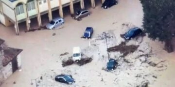 Alldaynews.gr Ιταλία: Νεκρή μητέρα με τα δύο παιδιά της – Παρασύρθηκαν από χείμαρρο