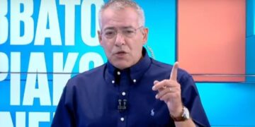 Alldaynews.gr «Θα σε βάψω ξανθιά να σε κάνω τη Μενεγάκη της εκπομπής» – Άναυδοι στον ALPHA με την ατάκα του Νίκου Μάνεση