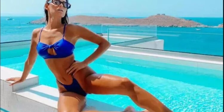 Βρισηίδα Ανδριώτου-Τον έχει τρελάνει τον Μαρτίκα! Πως έκατσε πάνω στα πόδια του![video]