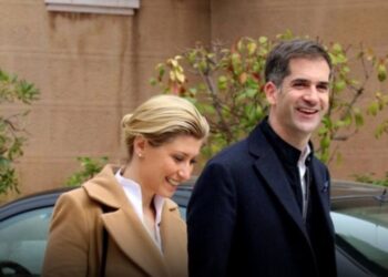 Σπίτια, χρήματα, αυτοκίνητα: Η τεράστια περιουσία που θα κληρονομήσουν τα παιδιά των Μπακογιάννη και Κοσιώνη