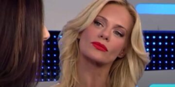 Έγινε Χαμός! Τα πήρε στο κρανίο η Ζέτα Μακρυπούλια με παίκτρια του Ρουκ Ζουκ[video]