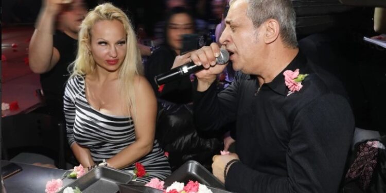 Alldaynews.gr Θέμης Αδαμαντίδης: «Είμαστε μαζί με τη Βαρβάρα, αλλά δεν έχουν αποσυρθεί οι μηνύσεις»