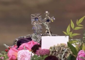 Βασίλισσα Ελισάβετ: Viral η αράχνη που εθεάθη να περπατά πάνω στο φέρετρο