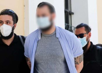 «Ο πρίγκιπας της Σαουδικής Αραβίας του έδινε 5.000 για κάθε ραντεβού»: Οι ισχυρισμοί του παίκτη ριάλιτι για το πώς είχε 1,5 εκατ. ευρώ