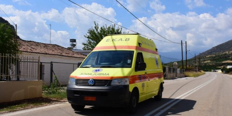 Τραγωδία: Βγήκε να πετάξει τα σκουπίδια και την Σκότωσε αυτοκίνητο