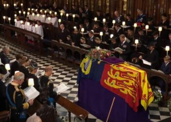 Κηδεία βασίλισσας Ελισάβετ: Στην κρύπτη του κάστρου του Ουίνσδορ η σορός