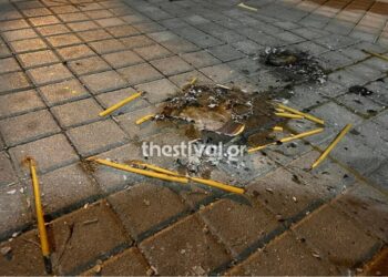 Θεσσαλονίκη: Παρέα νεαρών έκαψε εικόνα της Παναγίας με κεριά