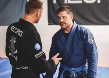 Απίστευτος Tom Hardy: Συμμετείχε κρυφά σε τουρνουά jiu jitsu και κέρδισε τους πάντες και πήρε το χρυσό (φωτο)
