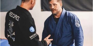 Alldaynews.gr Απίστευτος Tom Hardy: Συμμετείχε κρυφά σε τουρνουά jiu jitsu και κέρδισε τους πάντες και πήρε το χρυσό (φωτο)