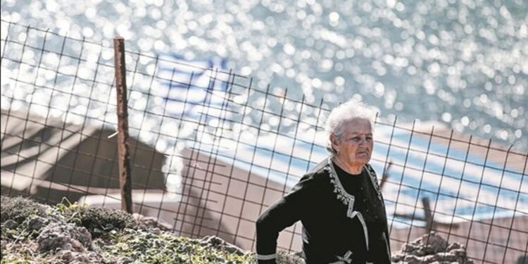 Alldaynews.gr Κιναρος-Κυρα Ρηνιω: «Για τον κόσμο φοβάμαι, εμένα οι Τούρκοι τι θα μου κάμουνε;»
