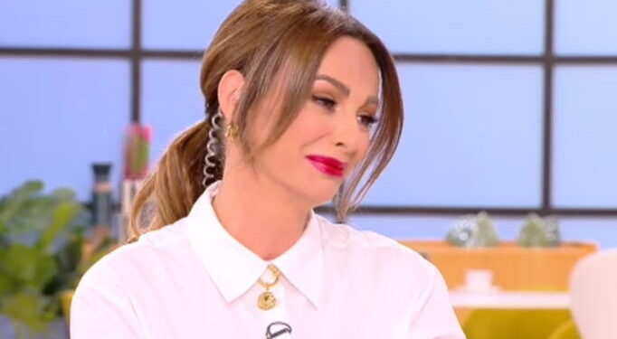 Alldaynews.gr Ξέσπασε σε λυγμούς η Μπέττυ Μαγγίρα στον αέρα του Open