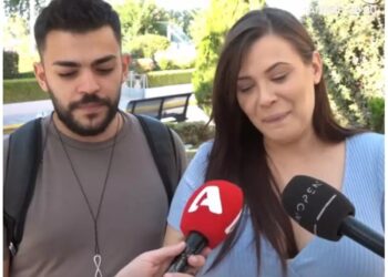 Εξιτήριο για τη Λάουρα Νάργες: Βούρκωσε στην κάμερα μιλώντας για τον νεογέννητο γιο της