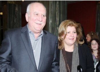 Κατέρρευσε ο Γιώργος Παπαδάκης: «Δεν αισθάνθηκα ποτέ ντροπή για την αδερφή μου…»