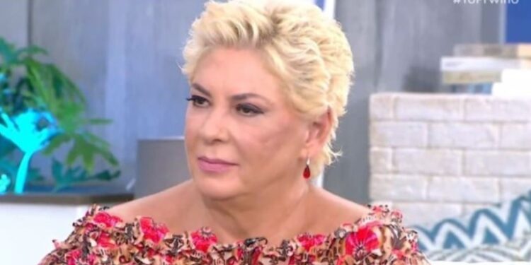 «Είναι δύσκολα! Έχω τον ελάχιστο μισθό των…» – Η δύσκολη οικονομική κατάσταση της Δήμητρας Λιάνη Παπανδρέου