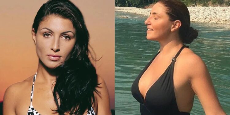 Alldaynews.gr Φυσική, με το μαγιό της και το χέρι στην… κοιλιά: 20.000 likes κάτω από την φώτο της γυναικάρας Έλενας Παπαρίζου