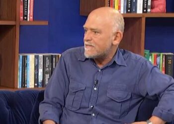 Στέλιος Παρλιάρος: Έφτιαχνα γλυκά στην Ζωή Λάσκαρη και πηγαίναμε μαζί στα μοναστήρια