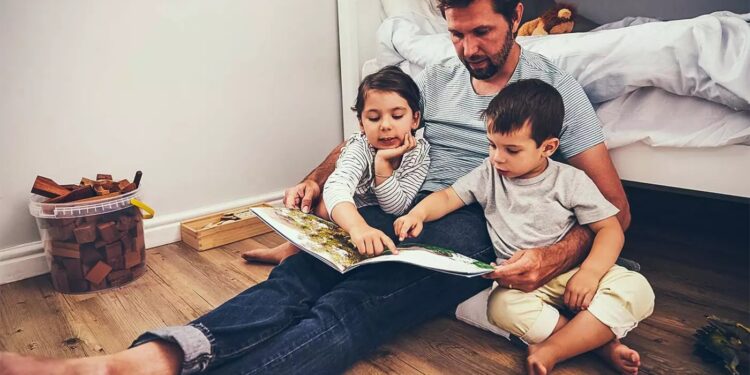 «Γιατί φλιπάρουν οι μανάδες;»: Το viral post ενός νέου πατέρα που πρέπει να διαβάσουν όλοι (οι άντρες)