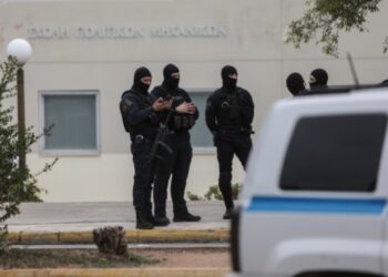 Σπάει τη σιωπή της η ανθυπαστυνόμος που Πυροβόλησε: Θα με κάρφωνε στην καρωτίδα