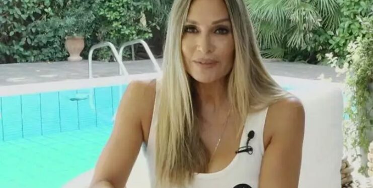 Alldaynews.gr Ελένη Πετρουλάκη