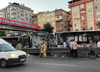 Σχεδόν 100 τραυματίες από καραμπόλα 4 λεωφορείων στην Κωνσταντινούπολη