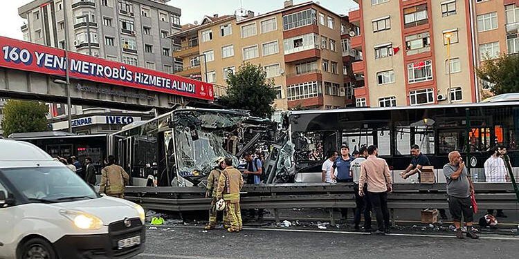 Alldaynews.gr Σχεδόν 100 τραυματίες από καραμπόλα 4 λεωφορείων στην Κωνσταντινούπολη