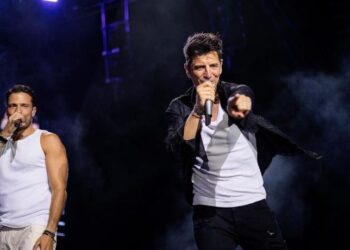 Viral στο Tik Tok ο χορός του Σάκη Ρουβά – «Μια χαρά είσαι, πήγαινε μίλα της» (vids)