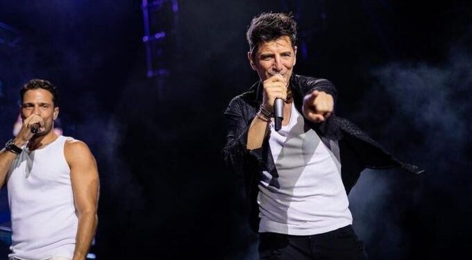 Alldaynews.gr Viral στο Tik Tok ο χορός του Σάκη Ρουβά – «Μια χαρά είσαι, πήγαινε μίλα της» (vids)