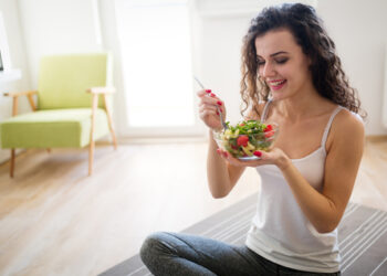 4 Εύκολοι Τρόποι να Προσέξετε την Διατροφή σας, από το Σπίτι
