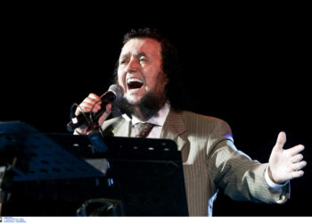 Δύσκολες ώρες για τον Σταμάτη Κόκοτα: Εσπευσμένα στο νοσοκομείο ο τραγουδιστής