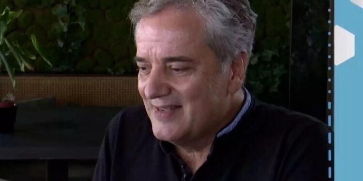 Alldaynews.gr «Βγάζω το καπέλο στον Αλέξη Κούγια, φοβερός, ειδικά αν αθωώσει την Πισπιρίγκου» (video)