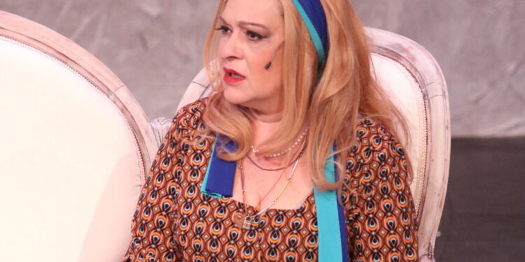 Τζόυς Ευείδη: Αυτός είναι ο λόγος που η φωνή της είναι τόσο βραχνή