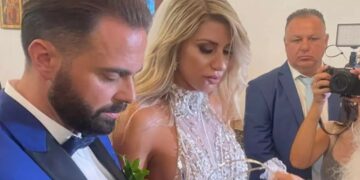 Ηλίας Βρεττός – Αναστασία Δεληγιάννη: Παντρεύτηκαν στην Κύμη![photos]