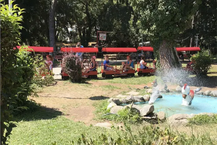 Θεσσαλονίκη: Ζήτησαν να κλείσει για ένα Σαββατοκύριακο δημόσιο πάρκο για να γυρίσουν αισθησιακή ταινία