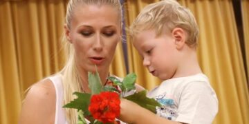 Η Ρούξι για Νικολαΐδη: «Ο Φίλιππος έμαθε πριν από λίγο για τον χαμό του πατέρα του»