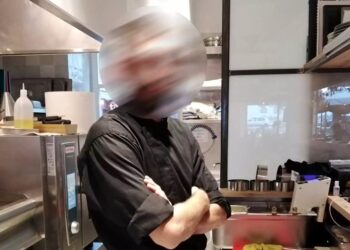 Συμβαίνει Τώρα: Παραδόθηκε ο 26χρονος που μαχαίρωσε τον Γιάννη Μάρκου