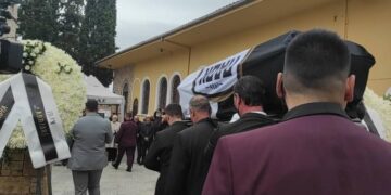 Σταύρος Σαράφης: Με τη σημαία του ΠΑΟΚ το φέρετρο στην κηδεία του