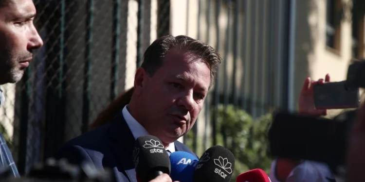 Προφυλακίστηκε η μητέρα της 12χρονης – Ξέσπασαν σε κλάματα κόρη και γιος φωνάζοντας «Μαμά όχι! Όχι! Σε παρακαλώ»