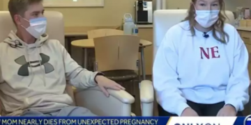 Alldaynews.gr Μωρό σε 15 λεπτά: Της είπαν «είσαι έγκυος» και γέννησε 48 ώρες μετά (φωτο, video)