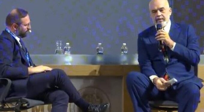 Αποκάλυψη «βόμβα»: «Κάναμε λαθρεμπόριο εμβολίων με τον Ιταλό ΥΠΕΞ – Με τη βοήθεια μυστικών υπηρεσιών»