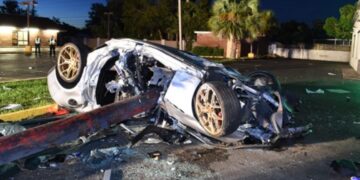 Alldaynews.gr Φρικτό τροχαίο: Κλεμμένη Μασεράτι εκτοξεύεται στον αέρα με 200 χλμ – Ένας νεκρός και δυο τραυματίες